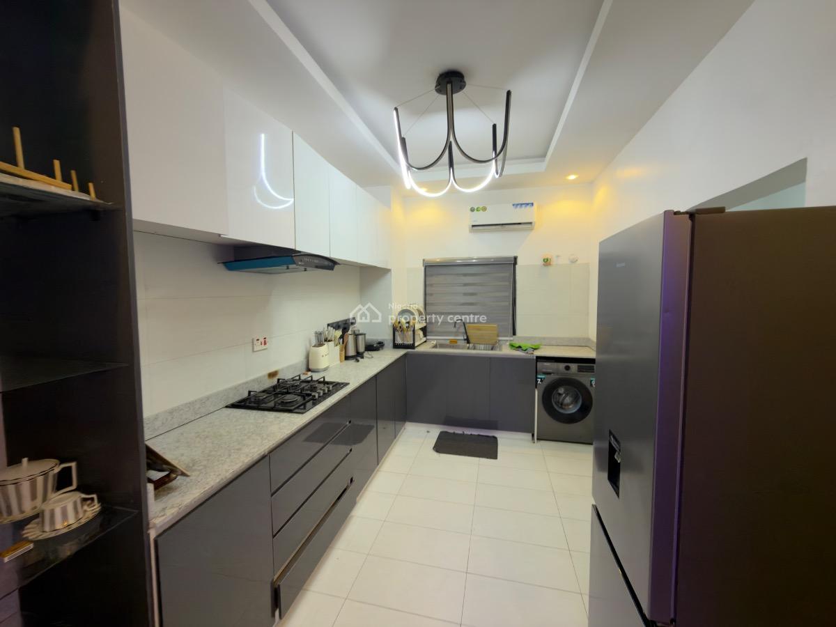 Fully Furnished 2bedrooms Flat with Bq, Whitesand Avenue Lekki Right, Lekki Phase 1, Lekki, Lagos, Flat / Apartment for Rent