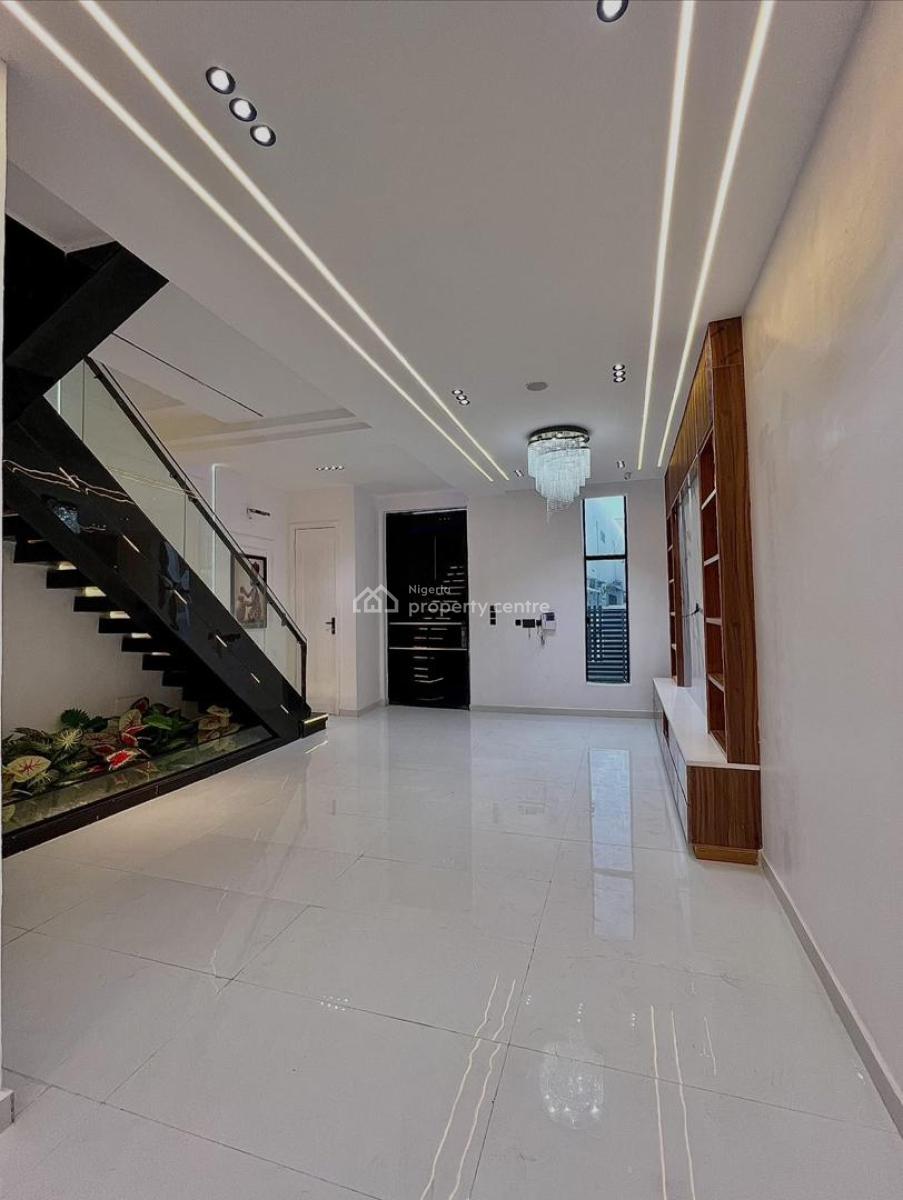 4 Bedroom Fully Detached Home with Swimming Pool, Lekki, Lagos, Detached Duplex for Sale