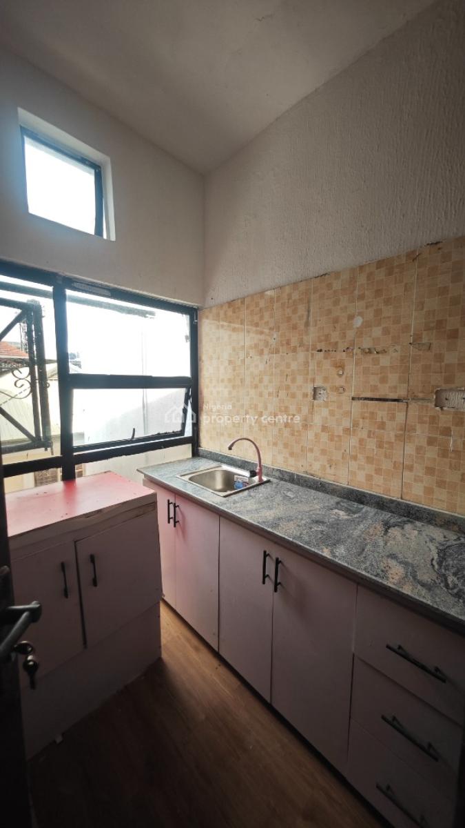 Self Serviced Studio Flat, Off Admiralty Way, Lekki Phase 1, Lekki, Lagos, Self Contain (single Rooms) for Rent