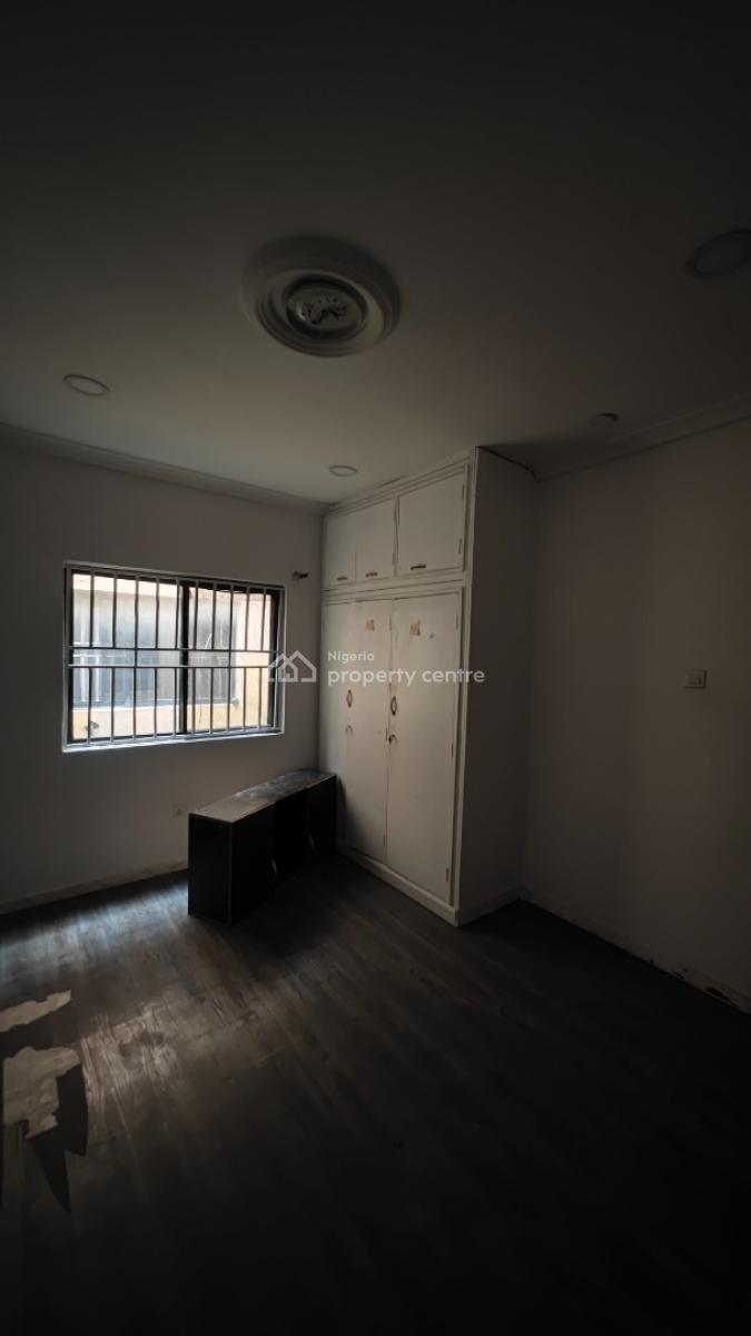 Self Serviced Studio Flat, Off Admiralty Way, Lekki Phase 1, Lekki, Lagos, Self Contain (single Rooms) for Rent
