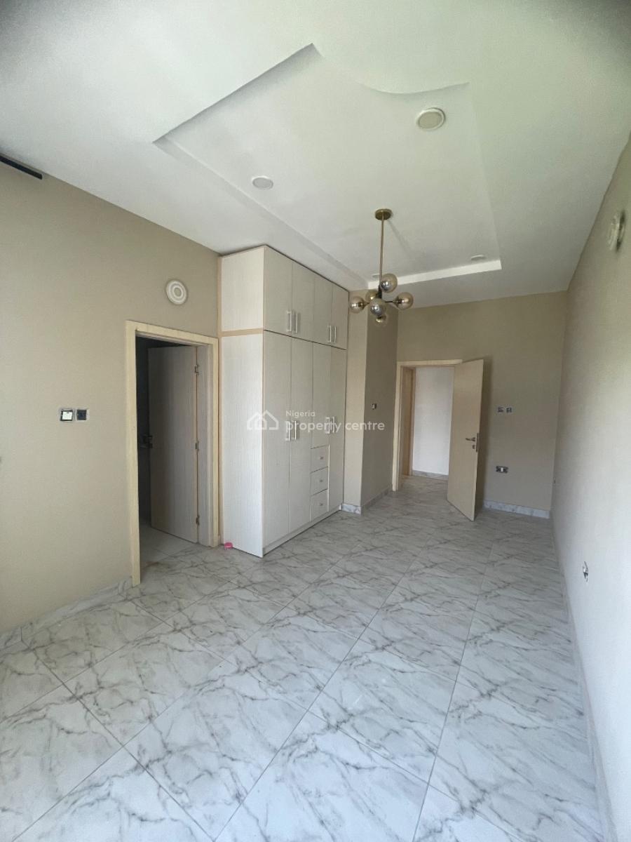 Refurbished Fully Serviced 3 Bedroom Apartment, Ikate Elegushi, Lekki, Lagos, Flat / Apartment for Rent