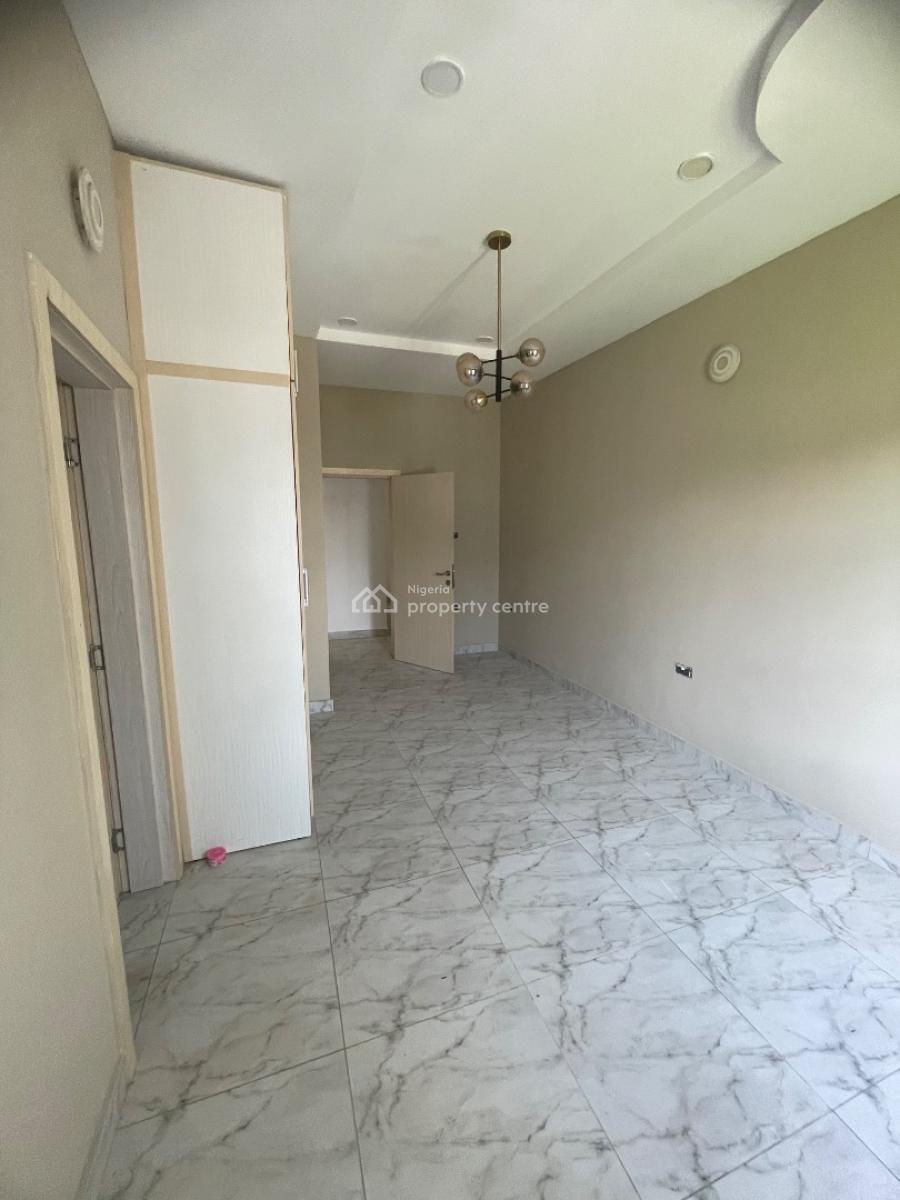 Refurbished Fully Serviced 3 Bedroom Apartment, Ikate Elegushi, Lekki, Lagos, Flat / Apartment for Rent