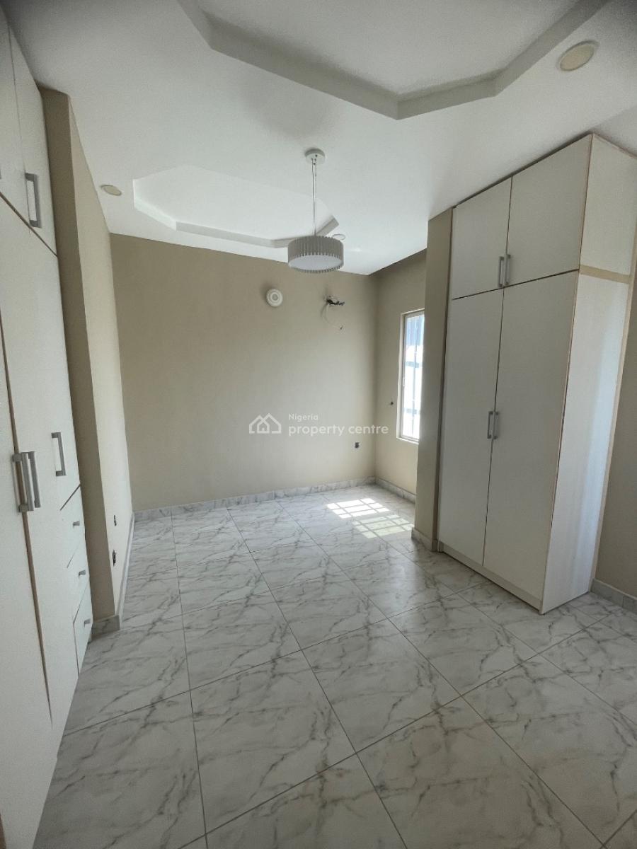 Refurbished Fully Serviced 3 Bedroom Apartment, Ikate Elegushi, Lekki, Lagos, Flat / Apartment for Rent