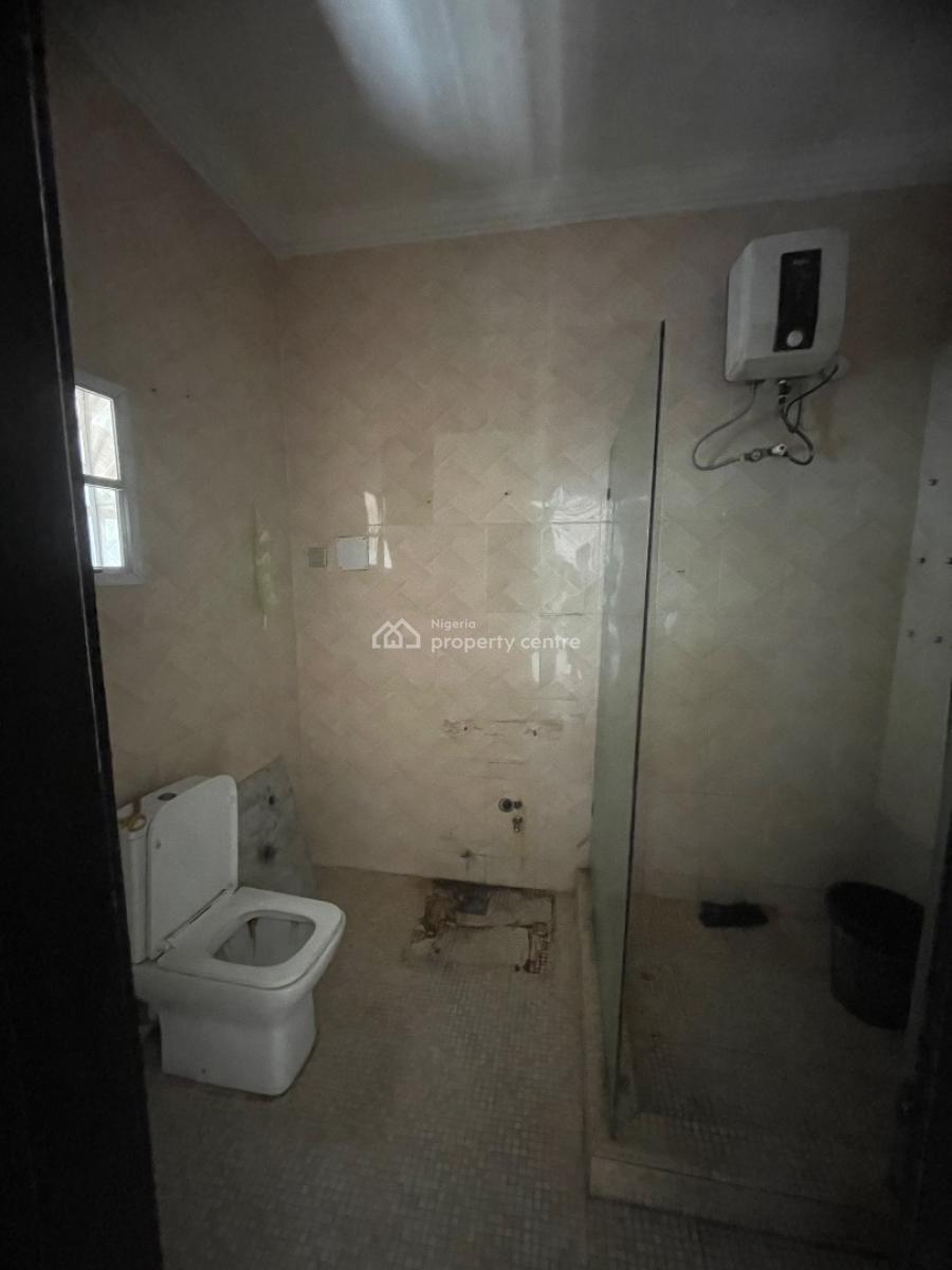 Well Maintained Fully Serviced 3 Bedroom Terrace Duplex with Bq, Osapa, Lekki, Lagos, Terraced Duplex for Rent