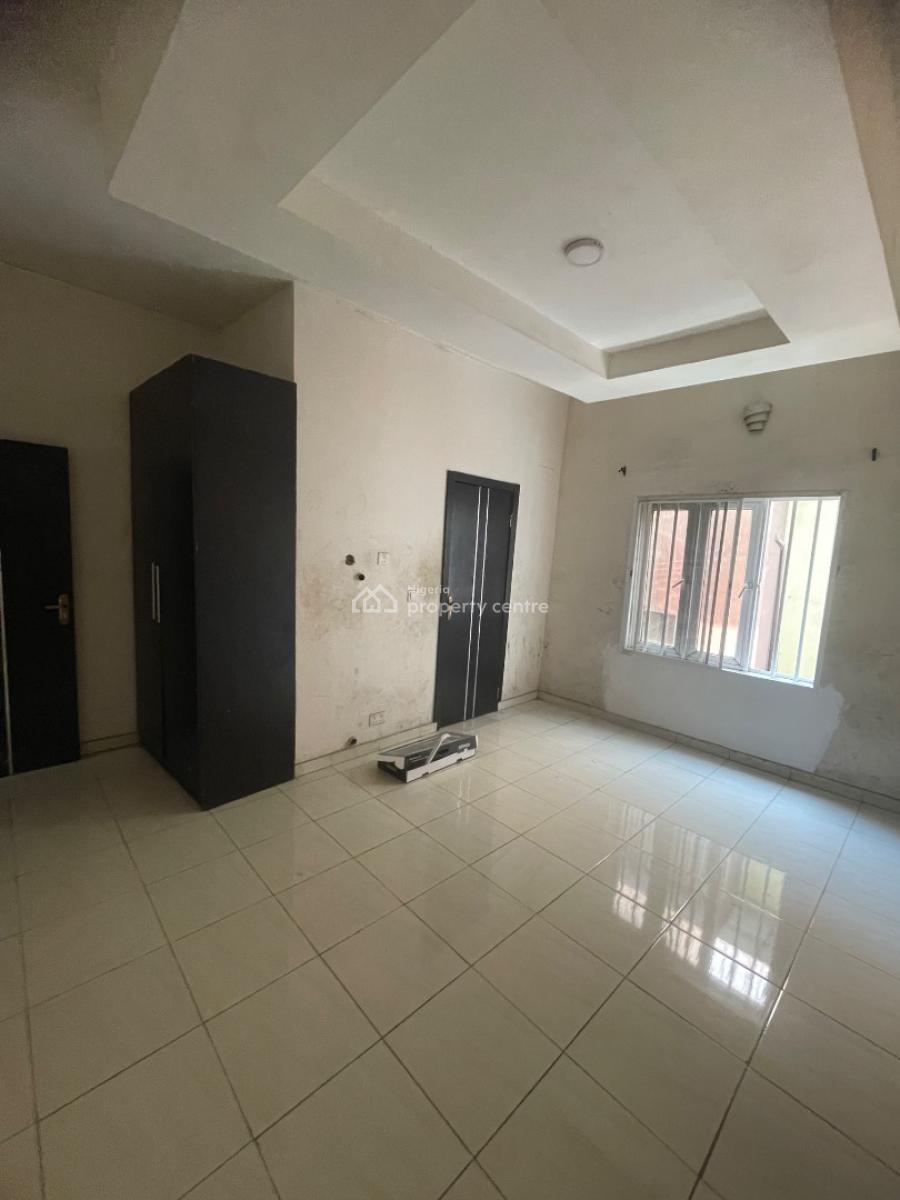 Well Maintained Fully Serviced 3 Bedroom Terrace Duplex with Bq, Osapa, Lekki, Lagos, Terraced Duplex for Rent