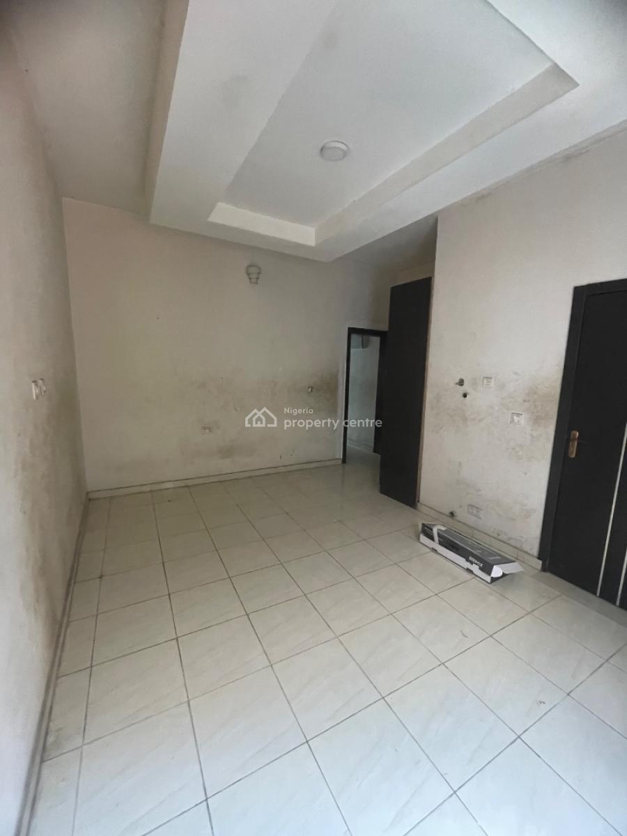 Well Maintained Fully Serviced 3 Bedroom Terrace Duplex with Bq, Osapa, Lekki, Lagos, Terraced Duplex for Rent