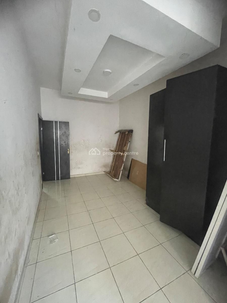 Well Maintained Fully Serviced 3 Bedroom Terrace Duplex with Bq, Osapa, Lekki, Lagos, Terraced Duplex for Rent