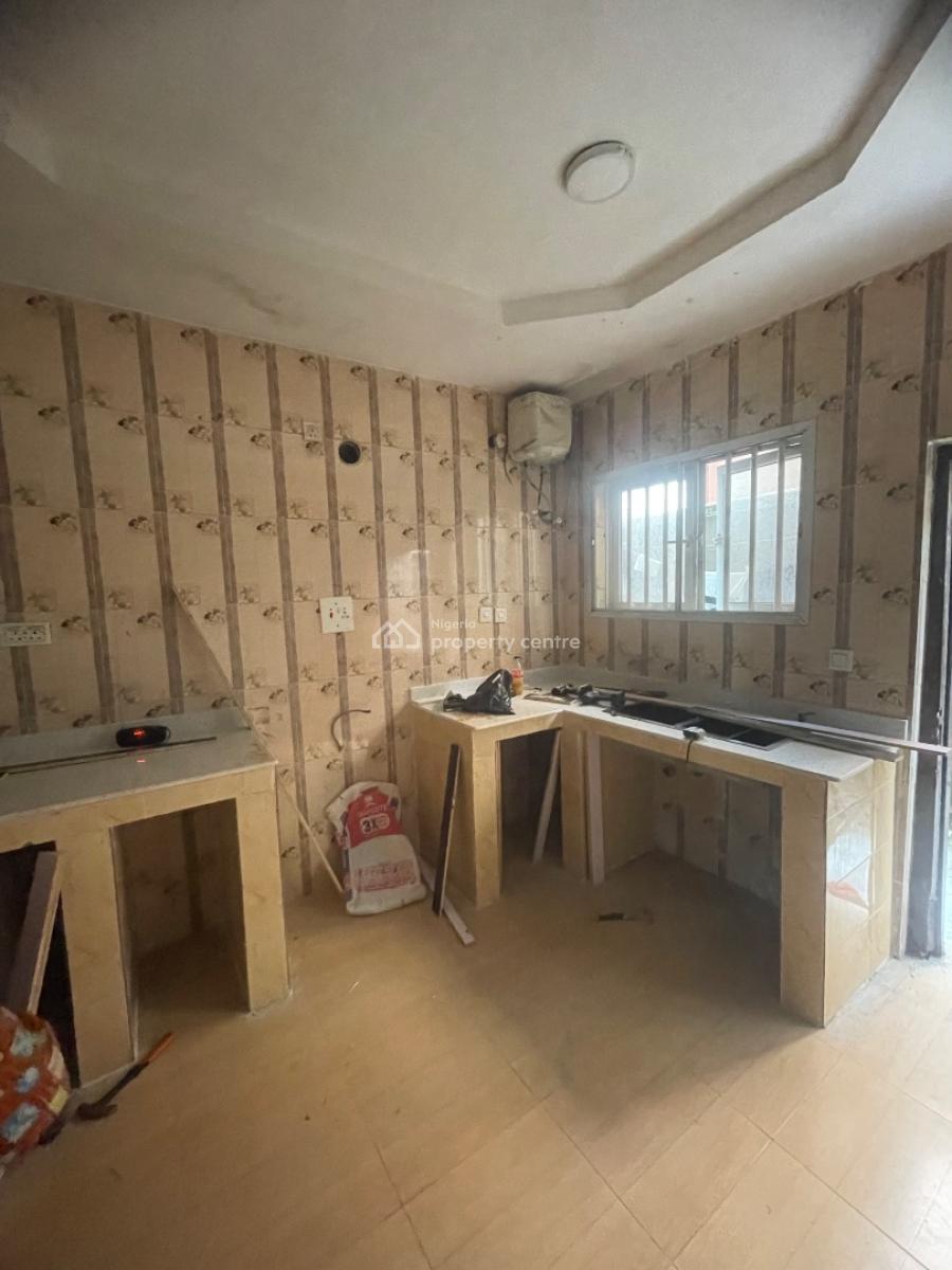 Well Maintained Fully Serviced 3 Bedroom Terrace Duplex with Bq, Osapa, Lekki, Lagos, Terraced Duplex for Rent