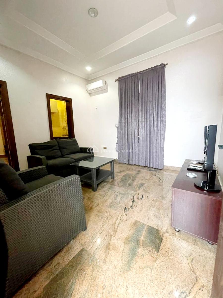 Luxury Furnished One Bedroom Bq in an Estate, Behind Aso Radio, Katampe (main), Katampe, Abuja, Flat / Apartment for Rent