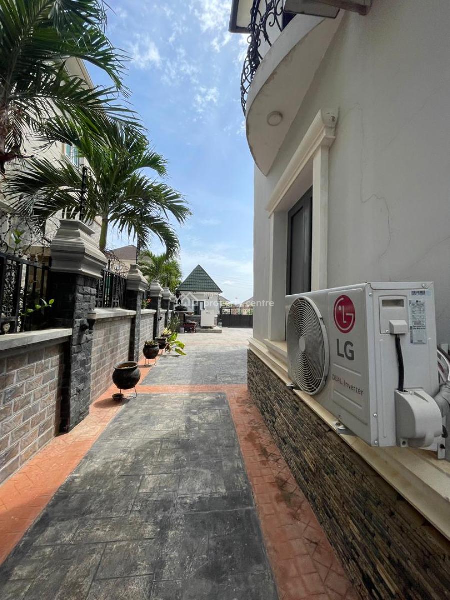 Luxury Furnished One Bedroom Bq in an Estate, Behind Aso Radio, Katampe (main), Katampe, Abuja, Flat / Apartment for Rent