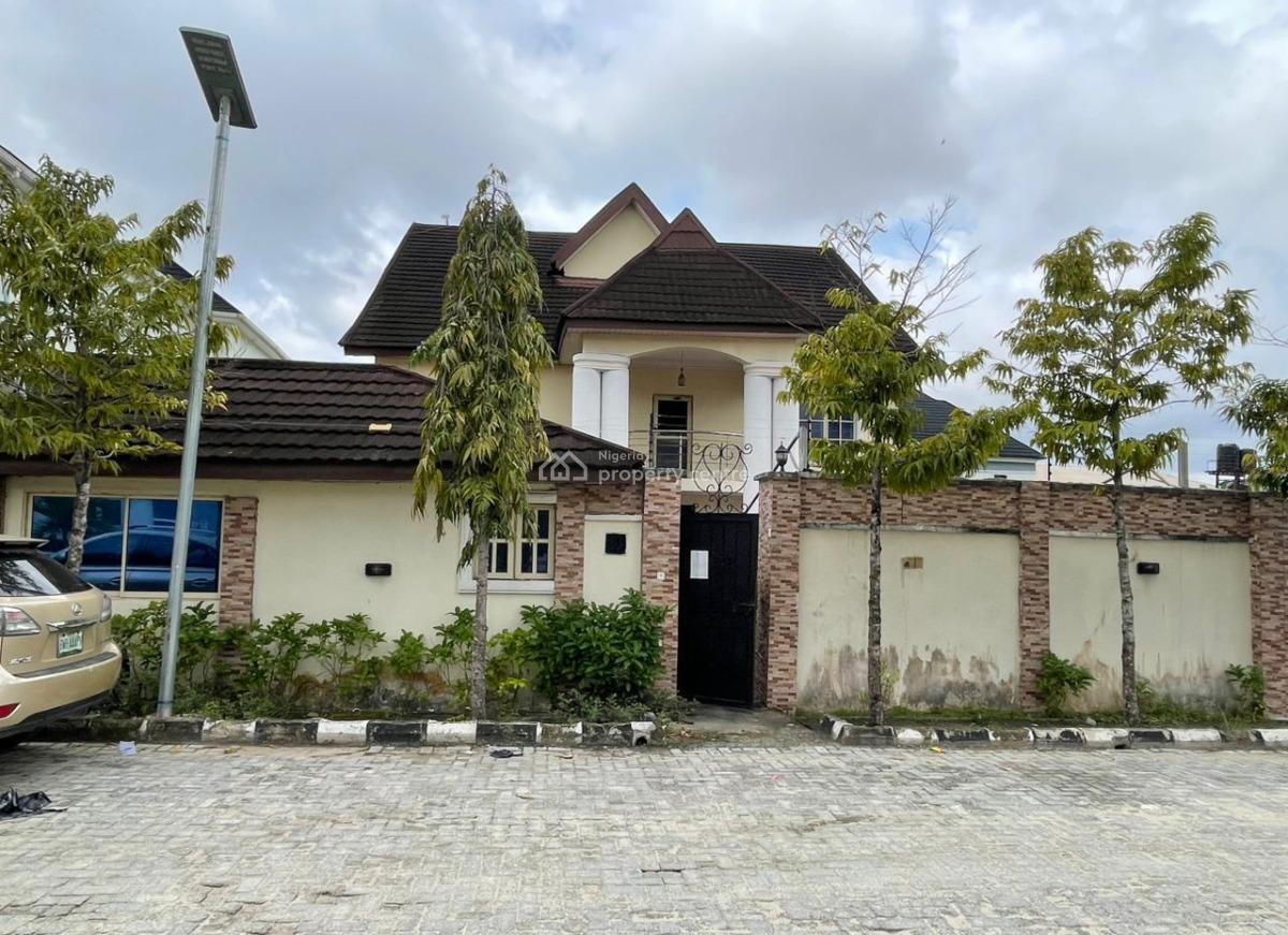5-bedroom Detached House in a Prime Location in Sangotedo, Sangotedo, Ajah, Lagos, Detached Duplex for Sale