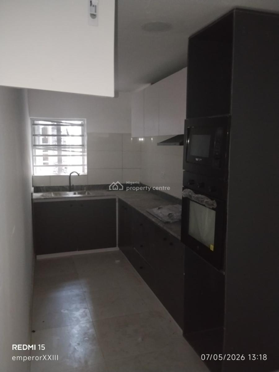 Fully  Service  2bedroom Apartment with Balconies, Lekki By Freedom Way, Lekki, Lagos, House for Rent