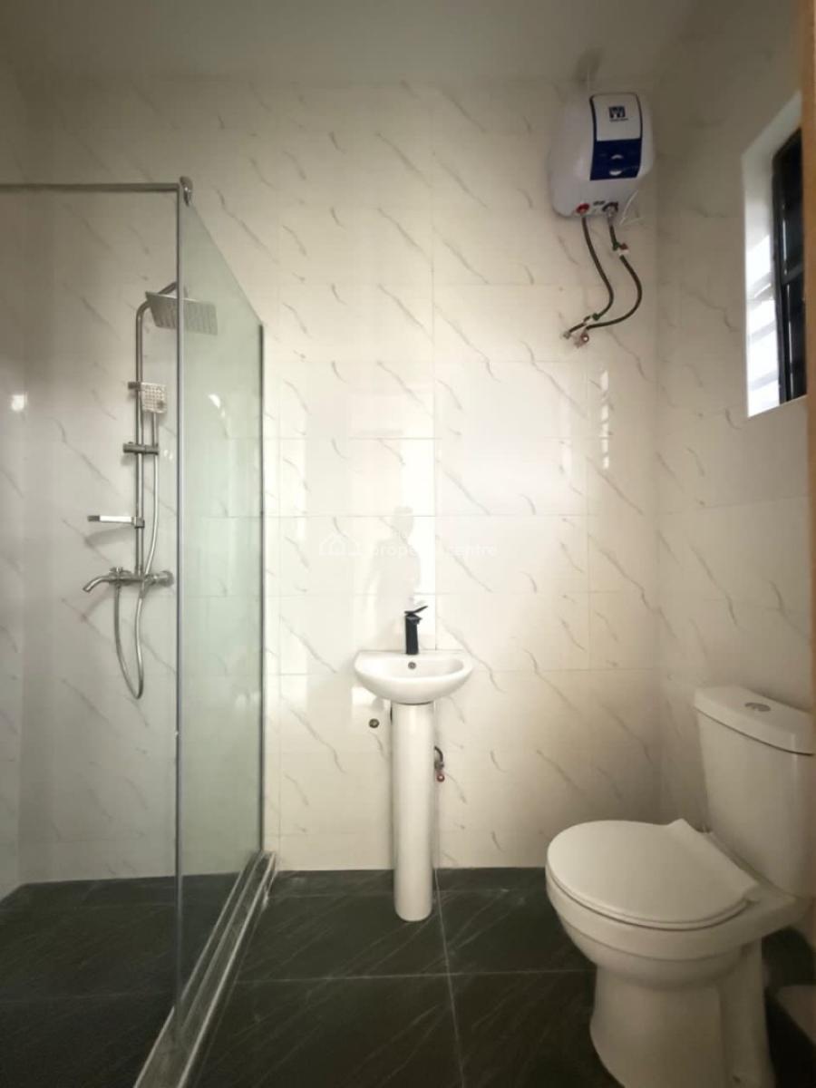 Luxury 2 Bedroom Apartment, New Road, Lekki, Lagos, Flat / Apartment for Sale