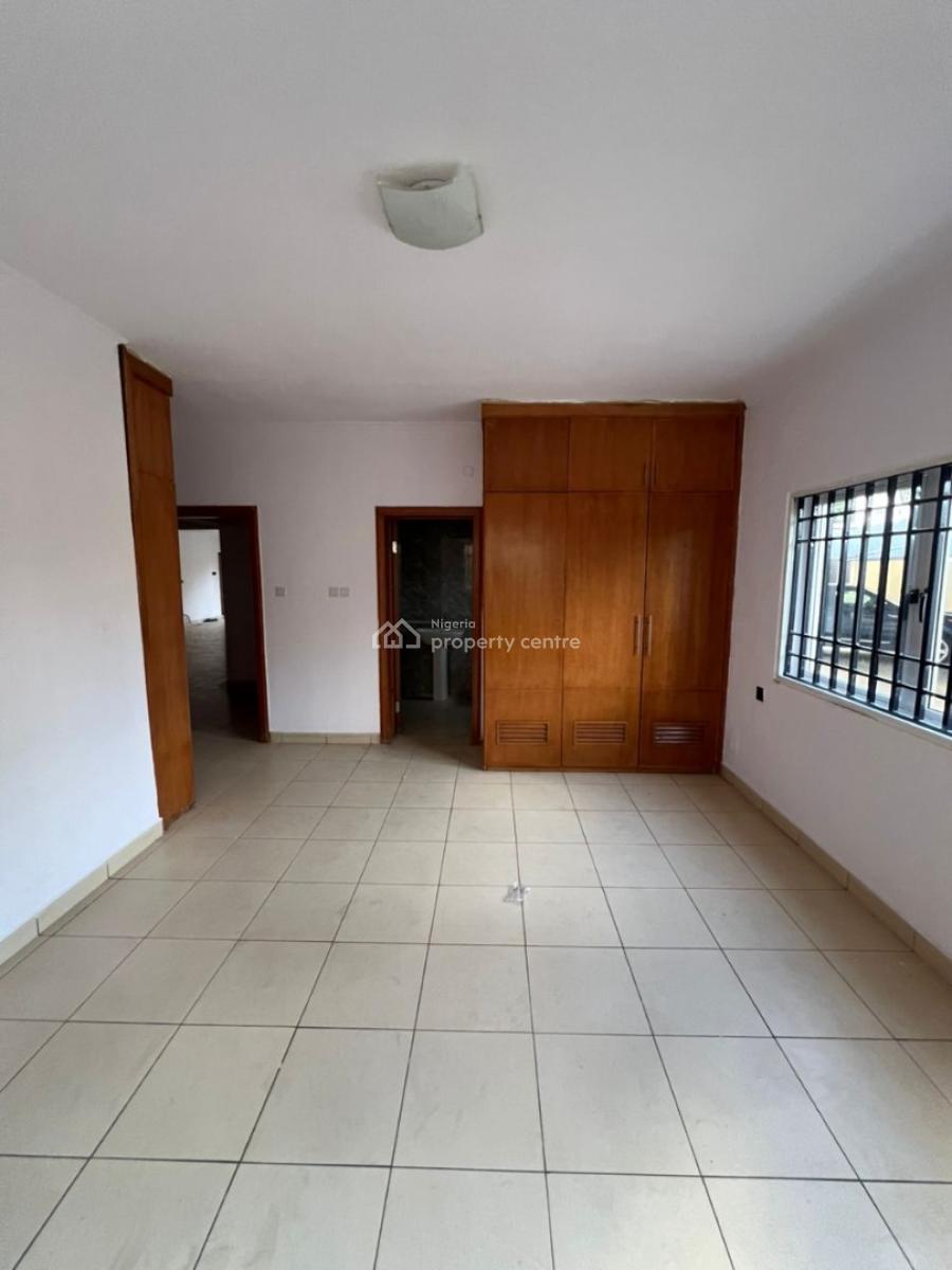 Newly Renovated 3-bedroom Apartment on The Ground Floor, Lekki Phase 1, Lekki, Lagos, Flat / Apartment for Rent
