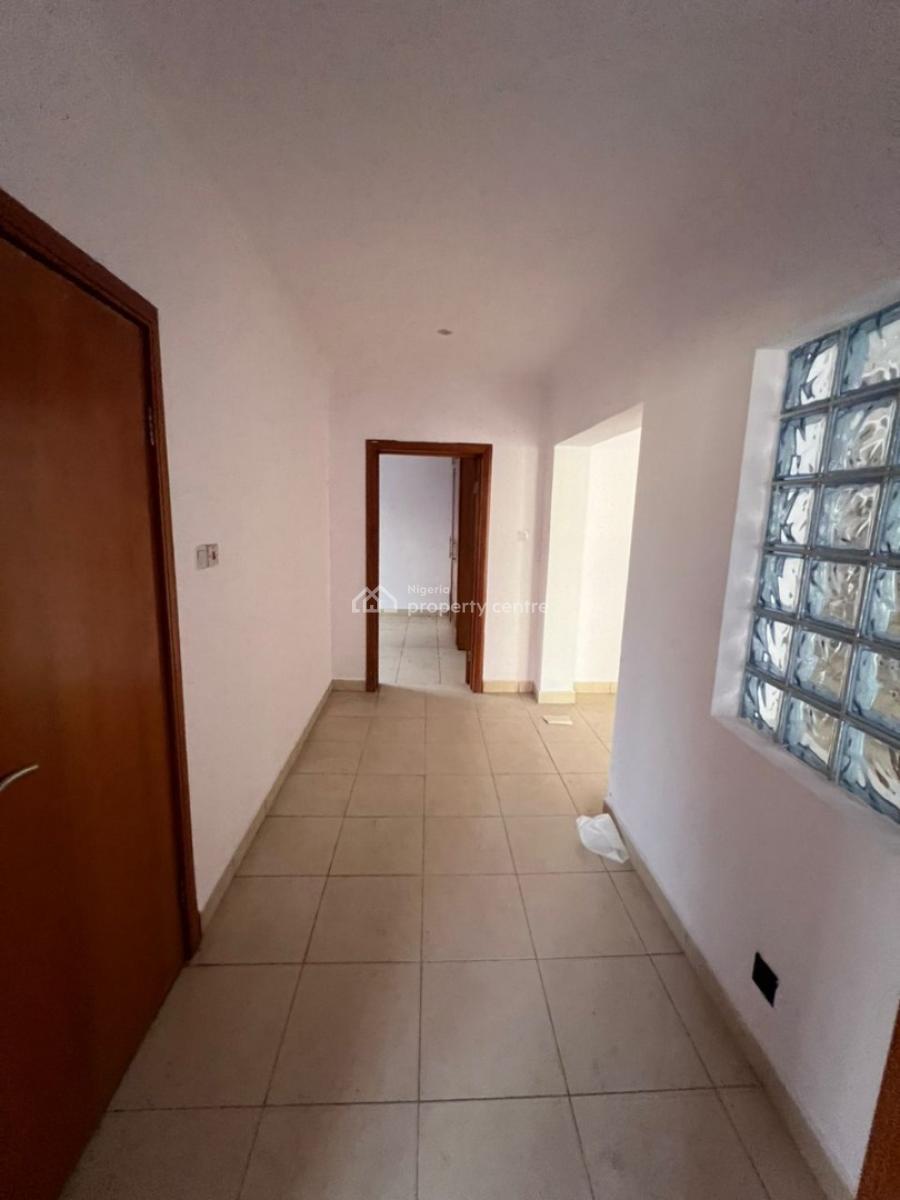 Newly Renovated 3-bedroom Apartment on The Ground Floor, Lekki Phase 1, Lekki, Lagos, Flat / Apartment for Rent