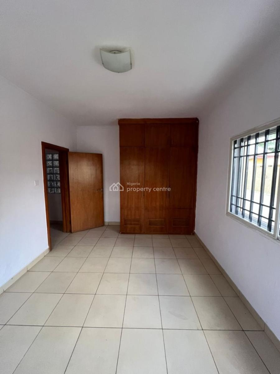 Newly Renovated 3-bedroom Apartment on The Ground Floor, Lekki Phase 1, Lekki, Lagos, Flat / Apartment for Rent