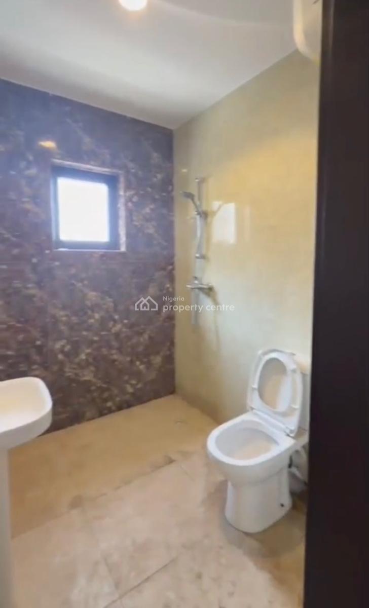 5-bedroom Duplex + Bq, Main, Jahi, Abuja, Terraced Duplex for Rent