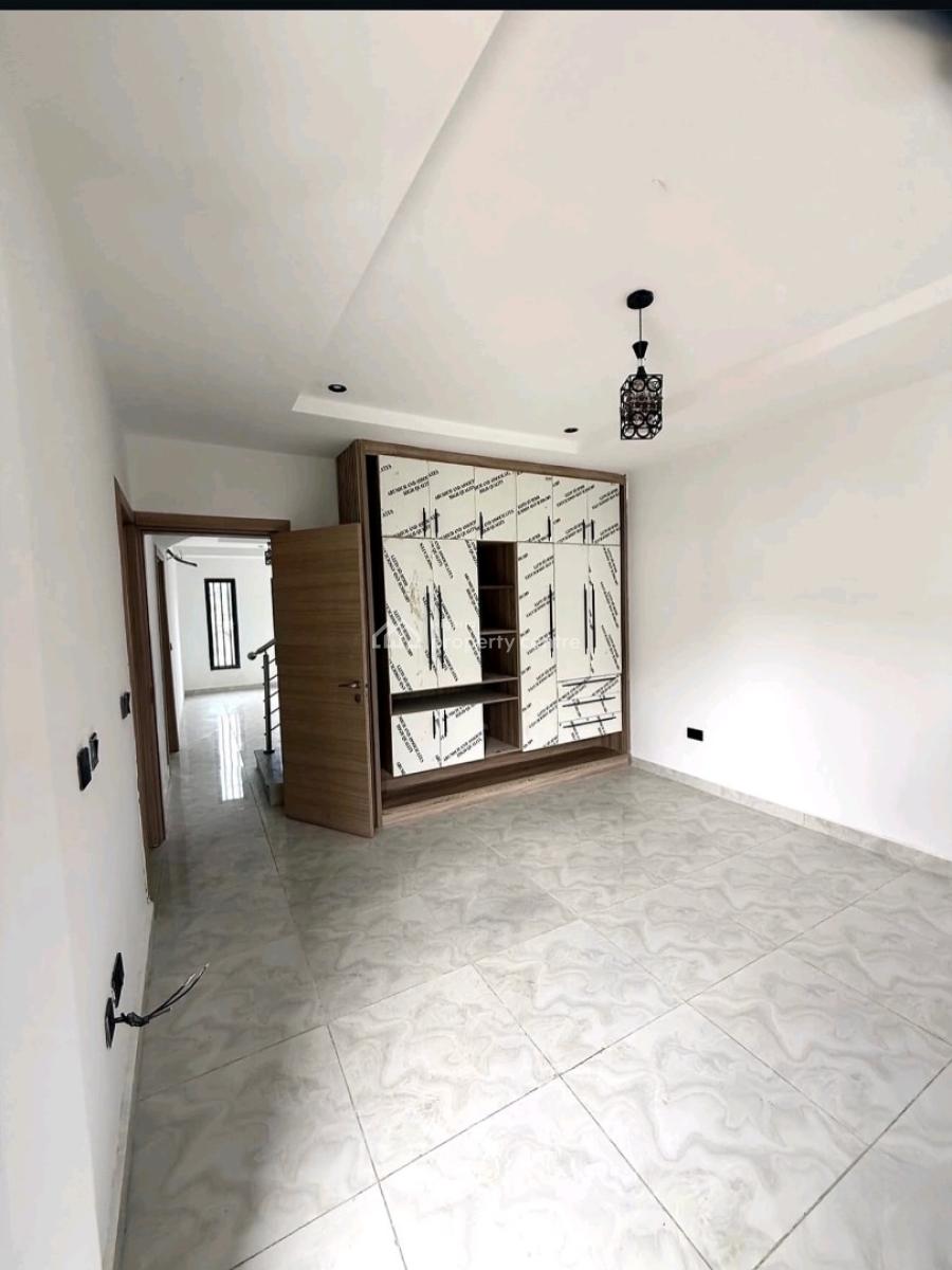 Positioned in One of Abujas Most Desirable Locations, This Luxury 5-b, Jabi, Abuja, House for Sale