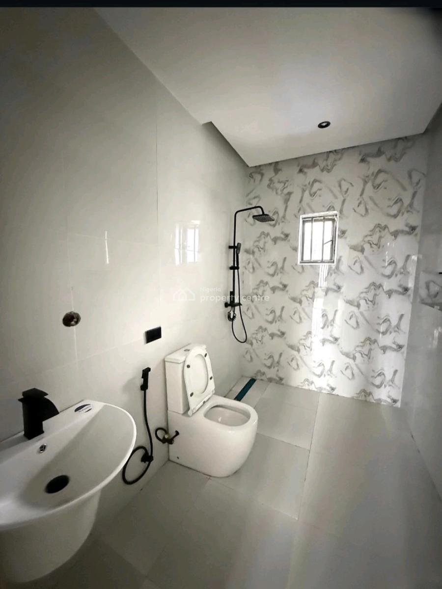 Positioned in One of Abujas Most Desirable Locations, This Luxury 5-b, Jabi, Abuja, House for Sale