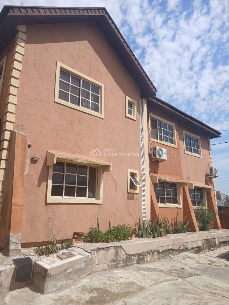 Lovely Building, Maryland, Lagos, Block of Flats for Sale
