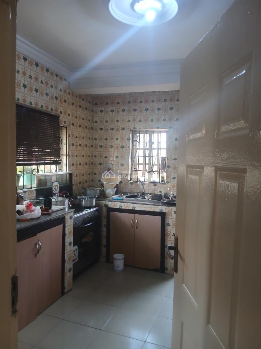 Lovely Building, Maryland, Lagos, Block of Flats for Sale