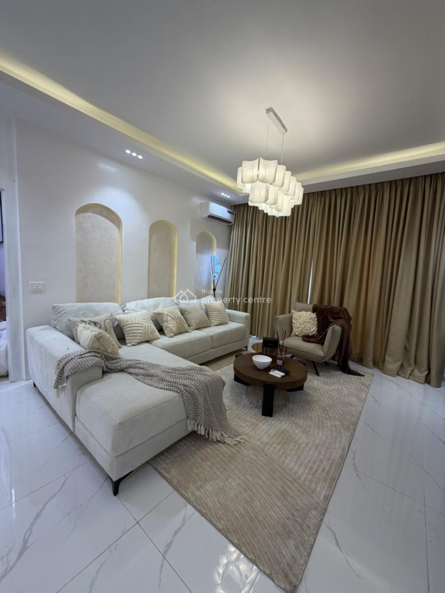 Stunning 3-bedroom City-viewpartment with 3.5-bath, Ps5, Pool and Gym, Younis Bashorun Street, Victoria Island (vi), Lagos, Flat / Apartment Short Let