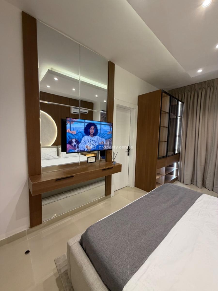 Stunning 3-bedroom City-viewpartment with 3.5-bath, Ps5, Pool and Gym, Younis Bashorun Street, Victoria Island (vi), Lagos, Flat / Apartment Short Let