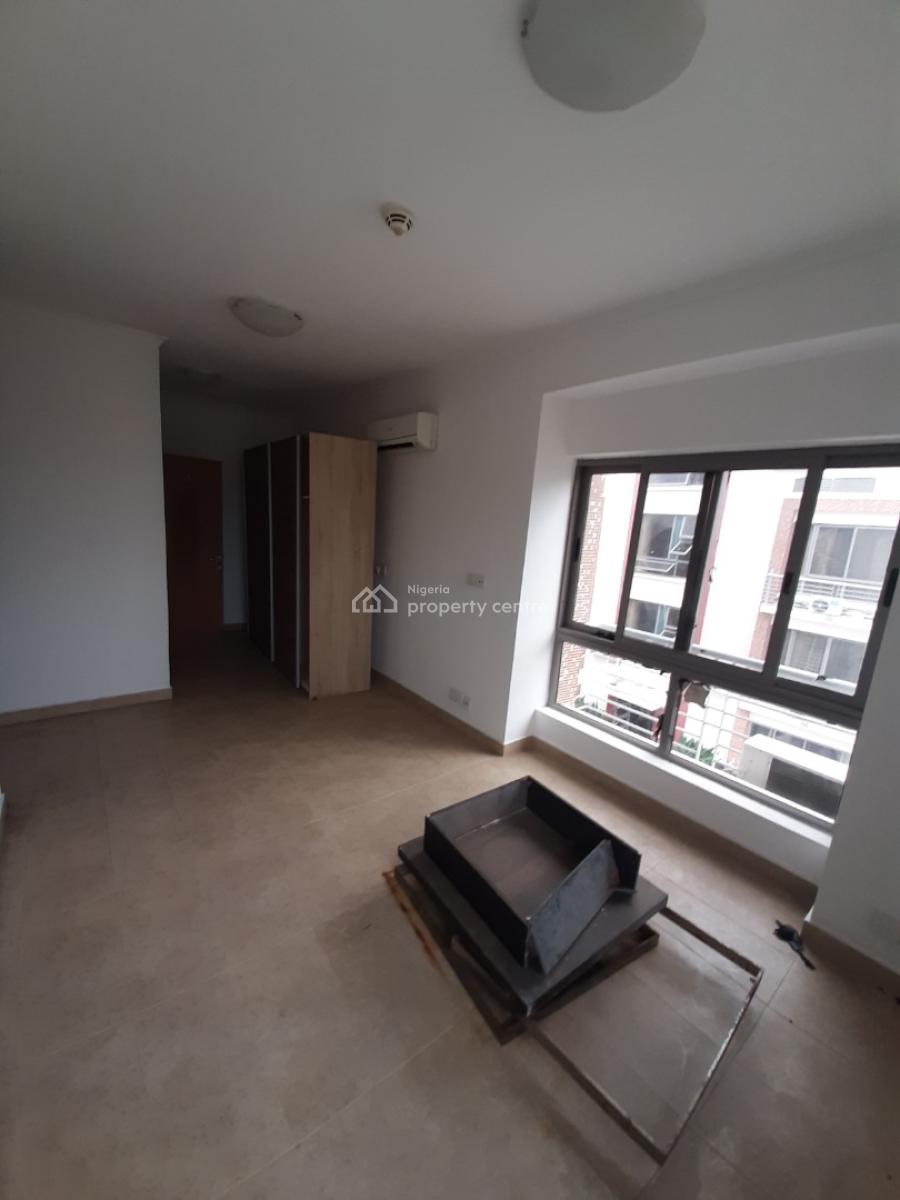 Serviced with 24/7 Power Supply 2 Bedroom En-suite Flat with an Enclos, Oniru, Victoria Island (vi), Lagos, Flat / Apartment for Rent