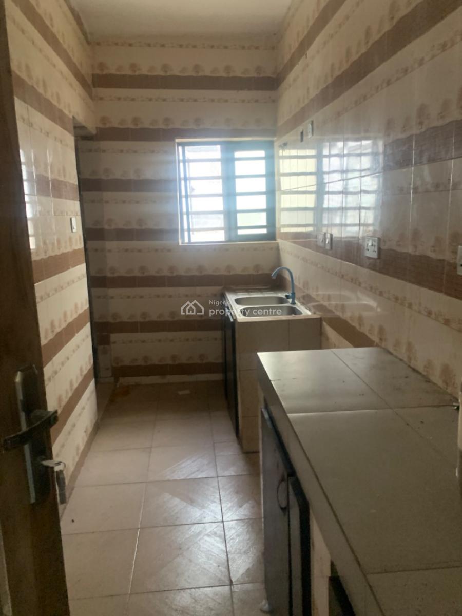 Decent 2 Bedroom Ground Flat, Gra Phase 2, Magodo, Lagos, House for Rent