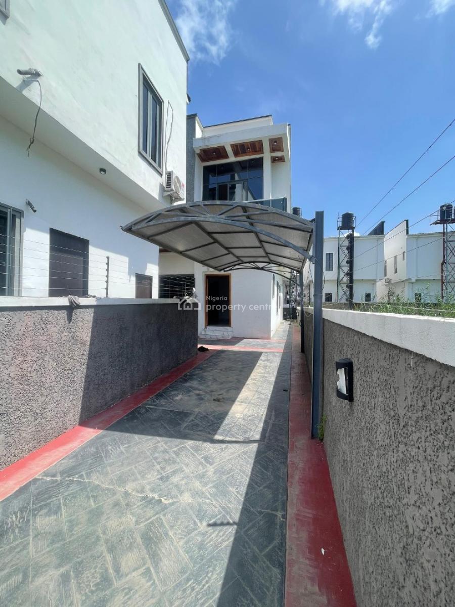 Lovely 4 Bedroom Home with Bq, Orchid Road, Lekki, Lagos, Detached Duplex for Sale