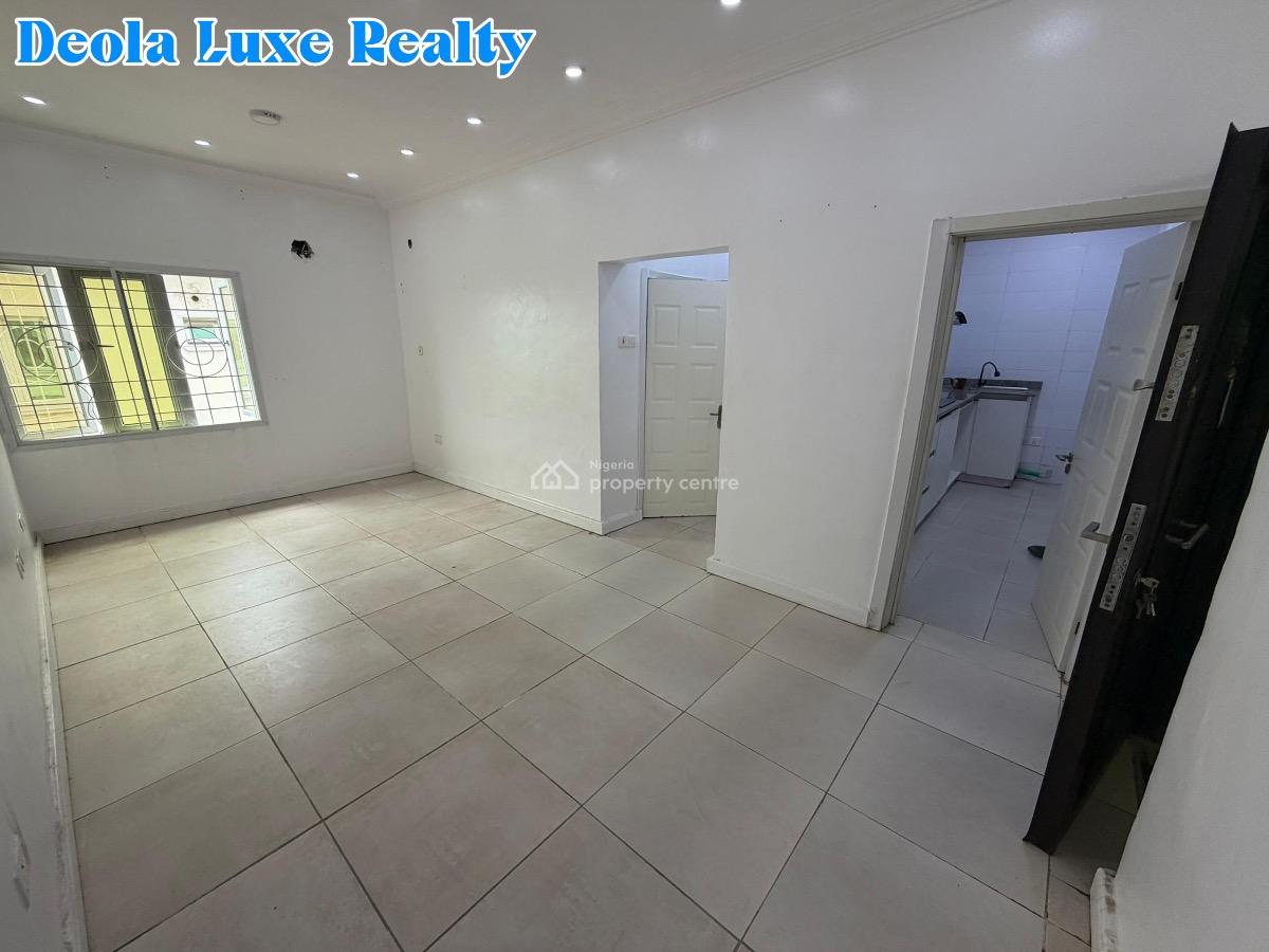 a Nice and Spacious 1 Bedroom in a Fully Serviced Estate, Paradise 3 Estate, Chevron Drive, Lekki, Lagos, Mini Flat (room and Parlour) for Rent