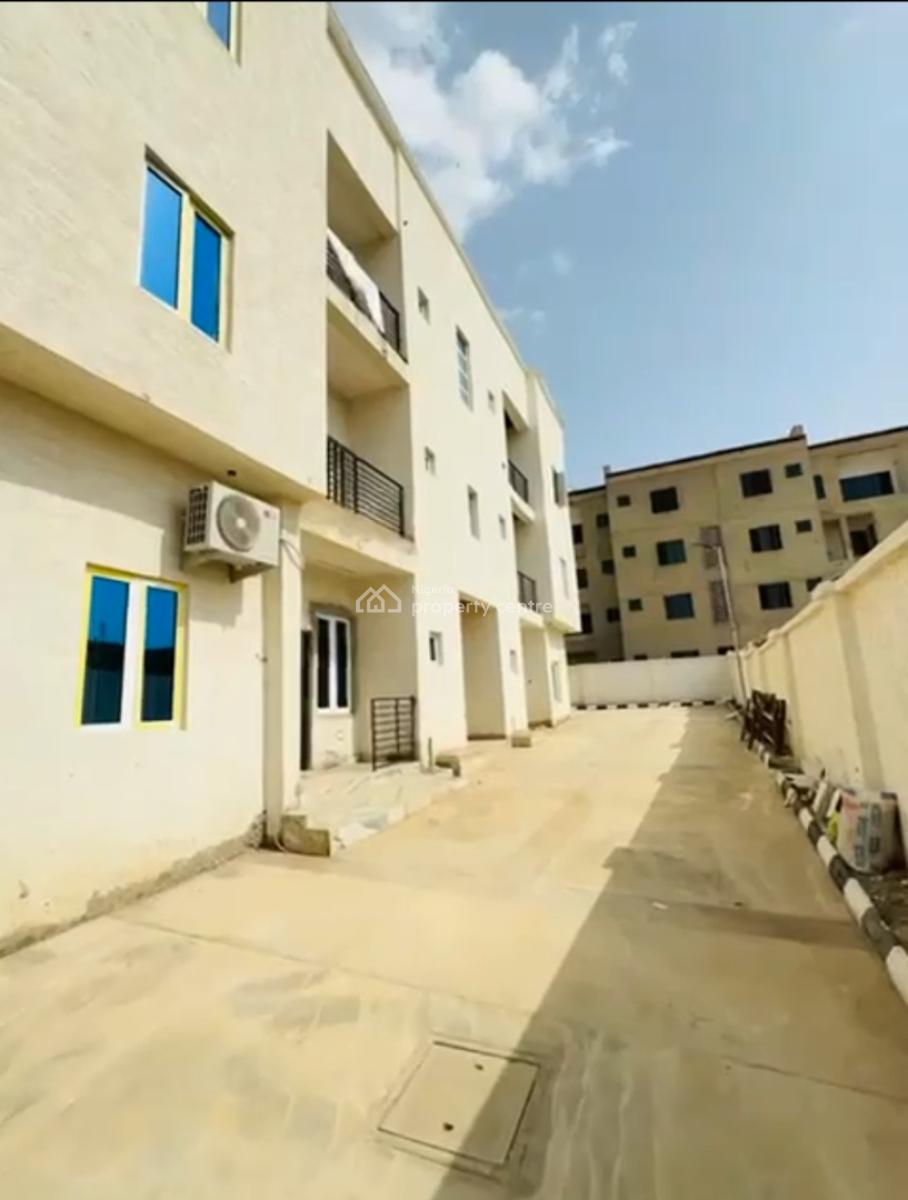 Newly Built 2 Bedroom Block of Flat, 2 Minutes Drive to Maitama., Katampe (main), Katampe, Abuja, Block of Flats for Sale