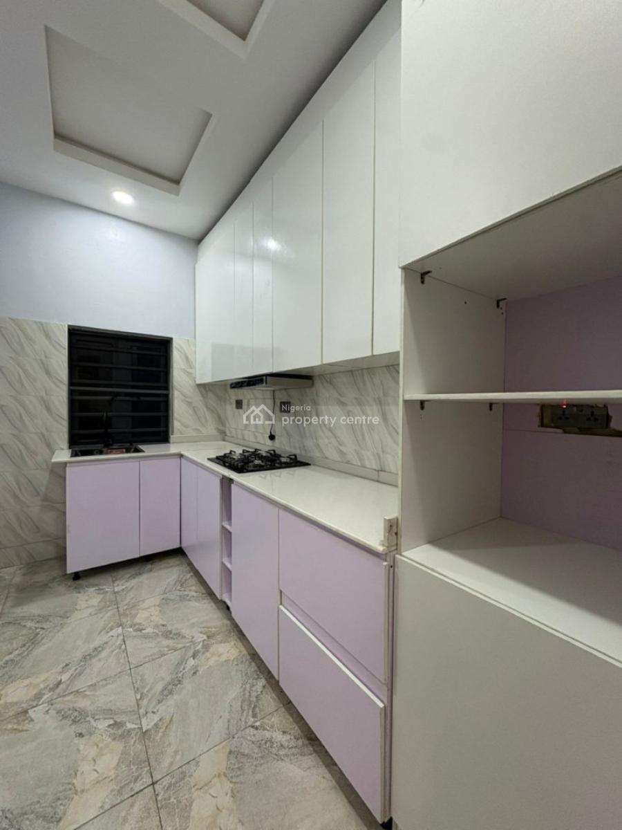 Serviced 2 Bedroom En-suite Flat with an Enclosed Fitted Kitchen, Cook, Ikate, Lekki, Lagos, Flat / Apartment for Rent