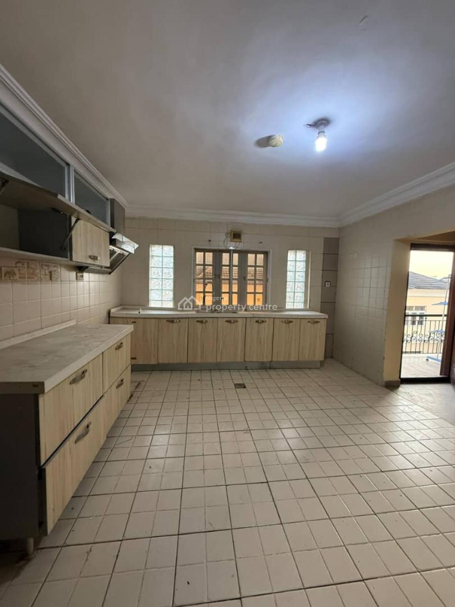 3 Bedroom Apartment   Location  Oniru  Nt - 20m Sc - 2.5m, Oniru, Victoria Island (vi), Lagos, Flat / Apartment for Rent