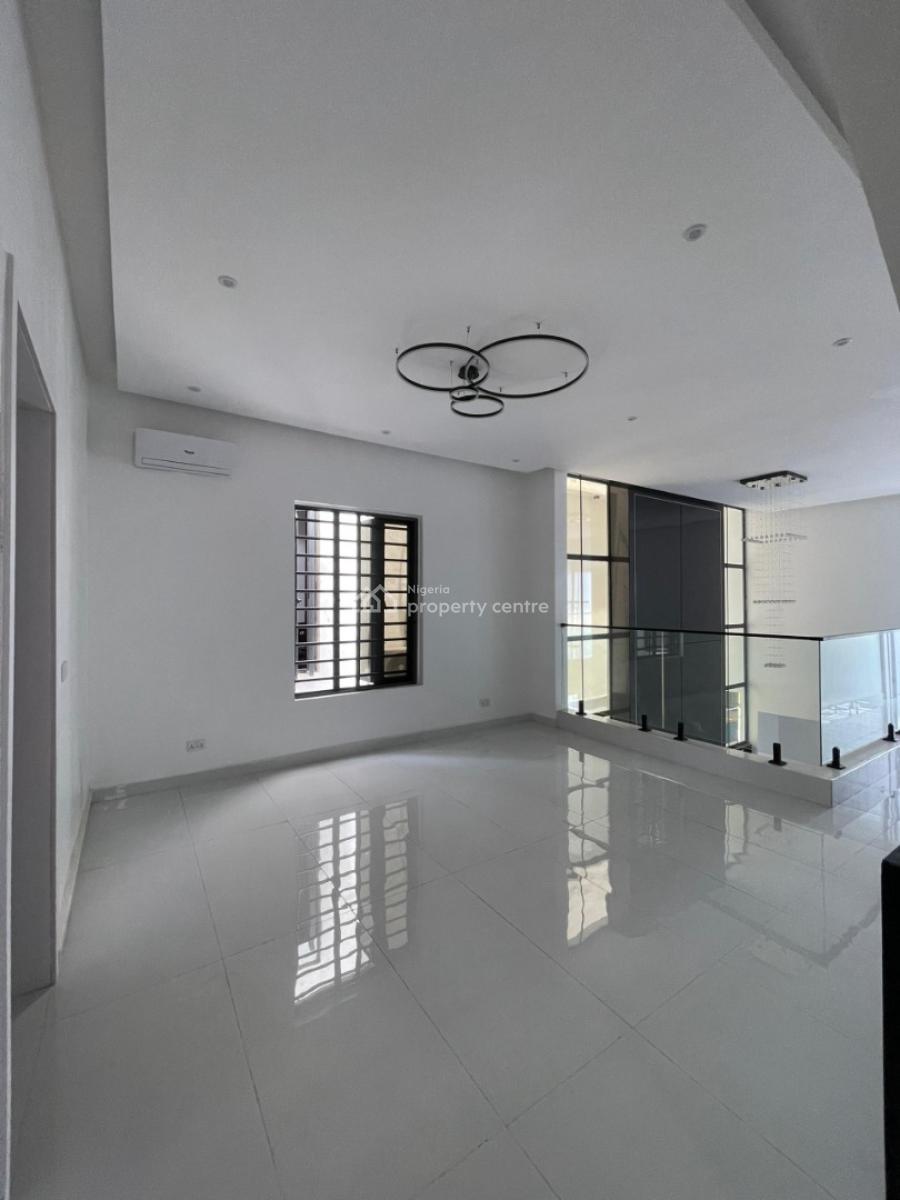 Exquisite 5bedroom Duplex with a Bq,pool,cinema with a Good Accessing, Chevron, Lekki, Lagos, Detached Duplex for Sale