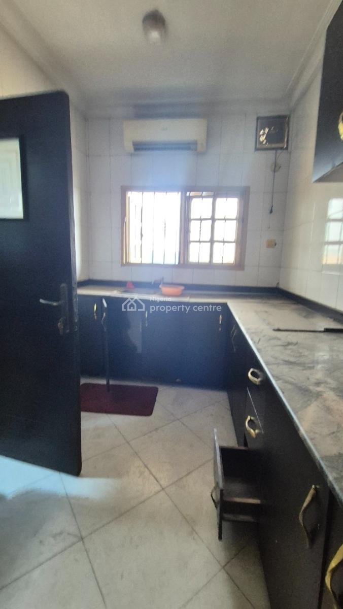 Fully Furnished 3besroom Apartment in Gated Environ at Anthony Village, Located in Gated Street with Access Control & Security Check, Anthony, Maryland, Lagos, Flat / Apartment for Rent