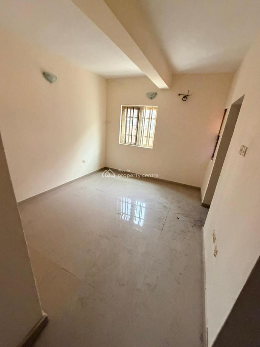 Well Maintained 3bedroom Apartment with Bq at Ikate Lekki, Ikate Elegushi, Lekki, Lagos, Flat / Apartment for Sale