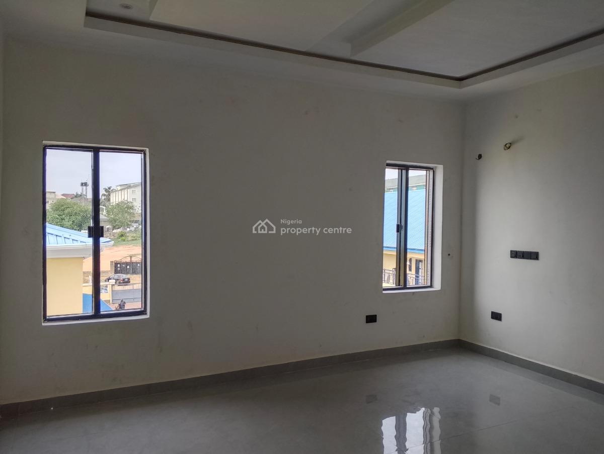 4 Bedrooms Semi-detached Duplex with Bq, The Manor, Durumi, Abuja, Semi-detached Duplex for Sale