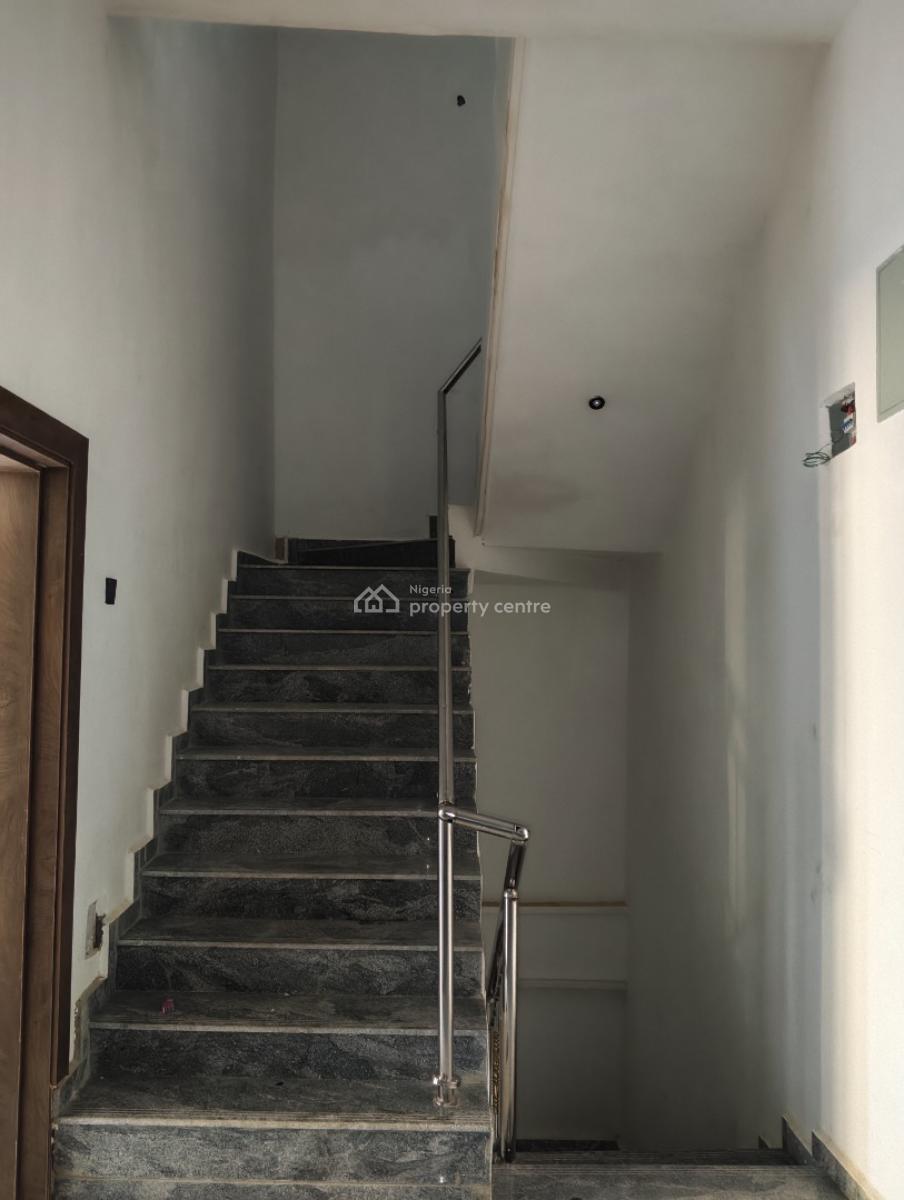 4 Bedrooms Semi-detached Duplex with Bq, The Manor, Durumi, Abuja, Semi-detached Duplex for Sale