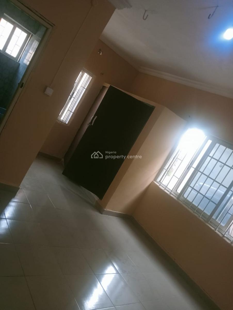 2 Bedroom Flat at Magodo Phase 1, 2 Toilets. Downstairs Available, Magodo Phase 1, Gra Phase 1, Magodo, Lagos, Flat / Apartment for Rent