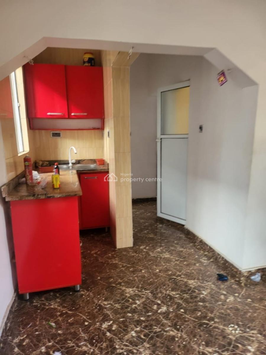 Mini Flat in a Very Good Neighborhood of Magodo Phase1 Via Isheri, Magodo Isheri Phase 1, Gra Phase 1, Magodo, Lagos, Mini Flat (room and Parlour) for Rent