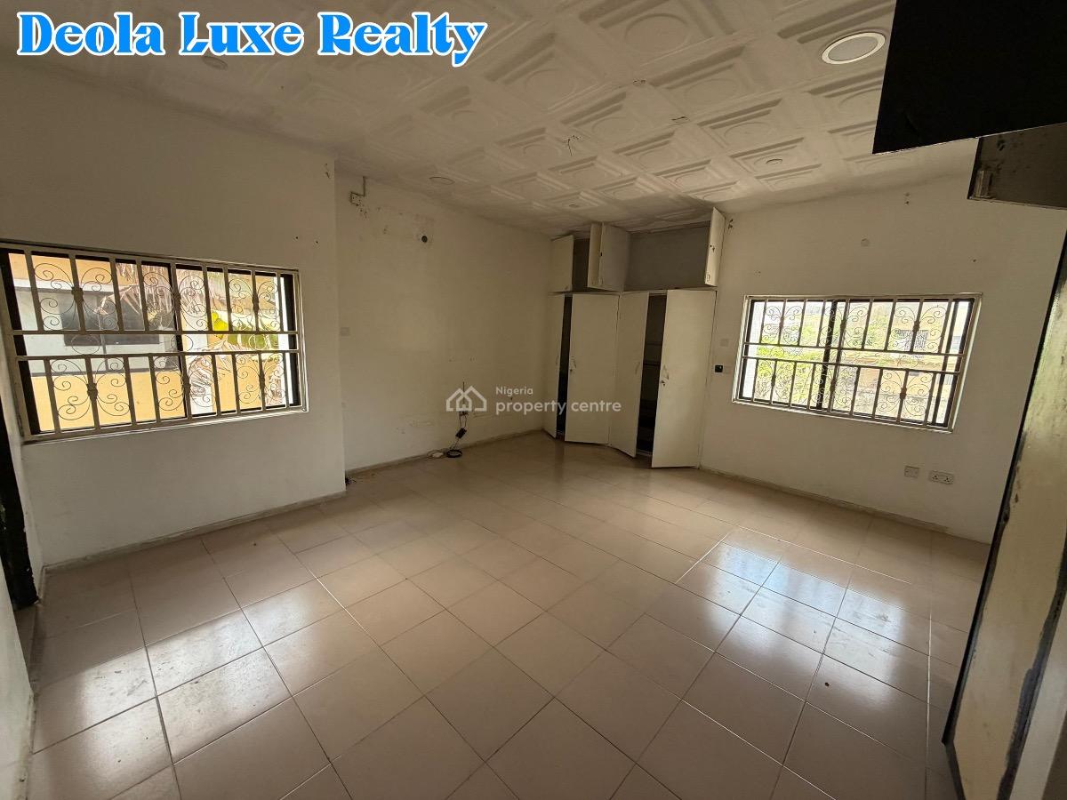 a Nice and Spacous Studio Apartment Off Admiralty Way, Off Admiraty Way, Lekki Phase 1, Lekki, Lagos, Self Contain (single Rooms) for Rent