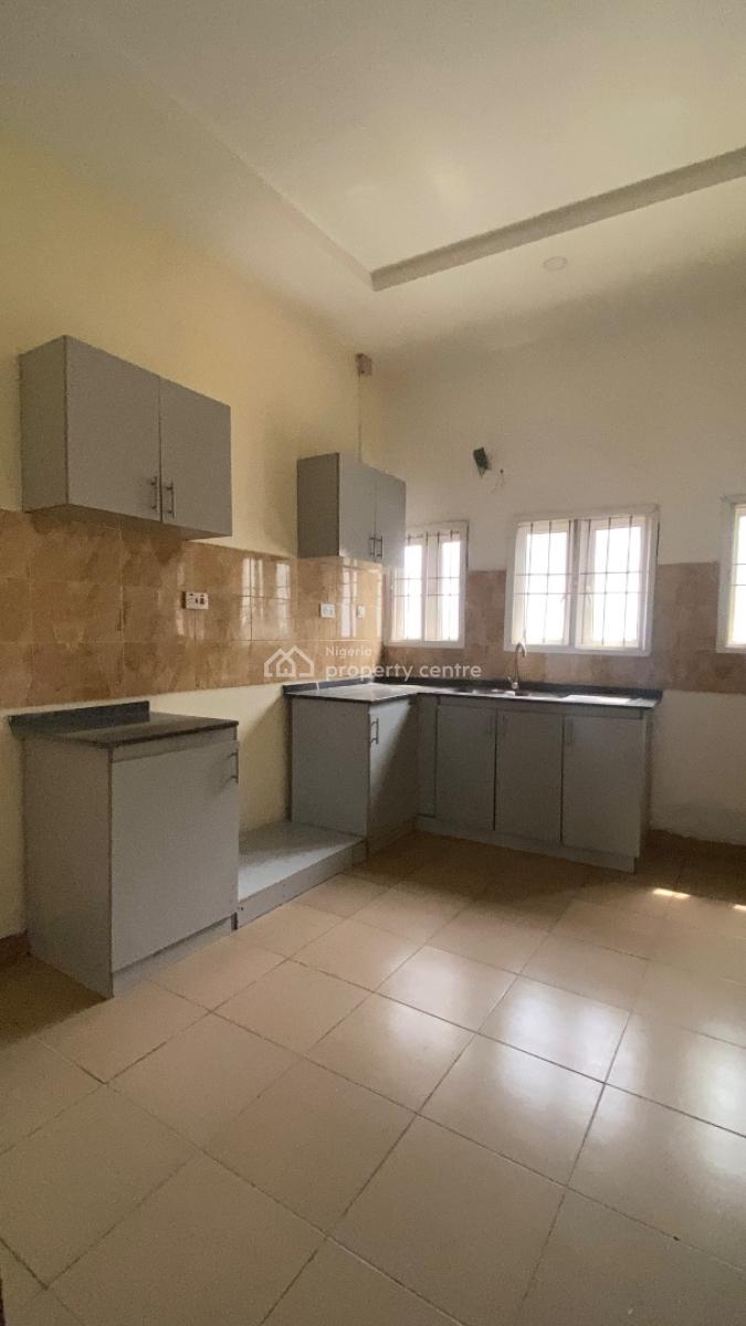 Neatly Built 4 Bedroom Terrace Duplex + Bq, Guzape District, Abuja, Terraced Duplex for Rent
