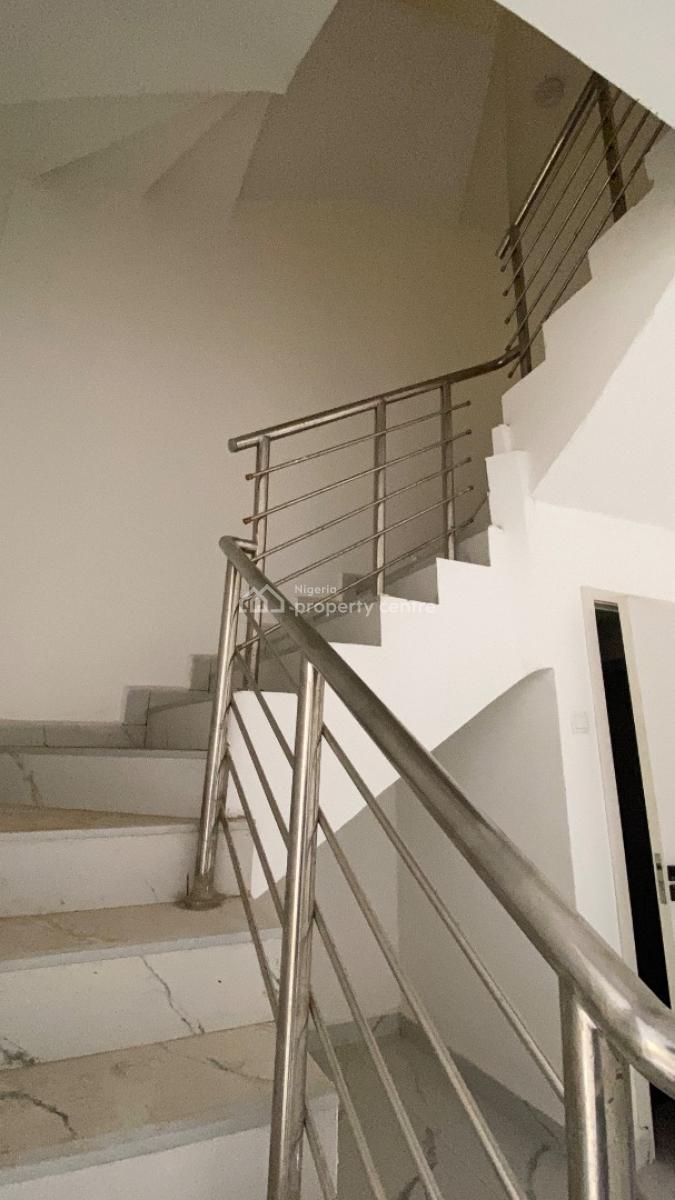 Spacious 3 Bedroom Terrace Duplex + Bq, Guzape District, Abuja, Terraced Duplex for Rent