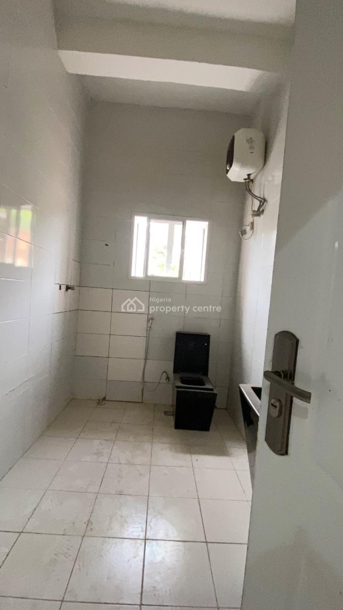 Spacious 3 Bedroom Terrace Duplex + Bq, Guzape District, Abuja, Terraced Duplex for Rent