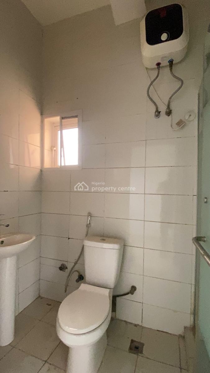 Spacious 3 Bedroom Terrace Duplex + Bq, Guzape District, Abuja, Terraced Duplex for Rent