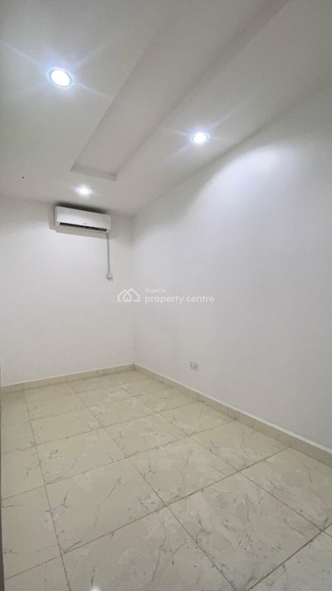 Spacious 3 Bedroom Terrace Duplex + Bq, Guzape District, Abuja, Terraced Duplex for Rent
