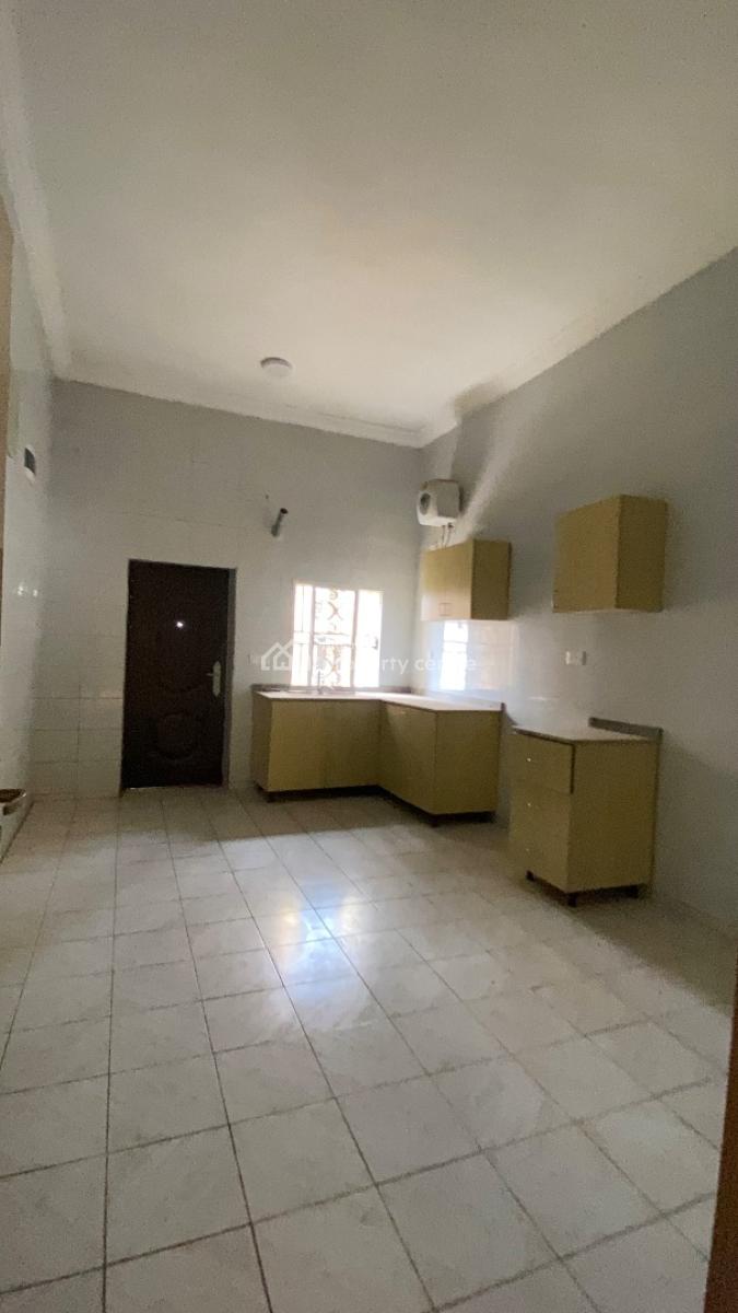 Spacious 4 Bedroom Terrace Duplex + Bq  Guzape, Guzape, Guzape District, Abuja, Terraced Duplex for Sale