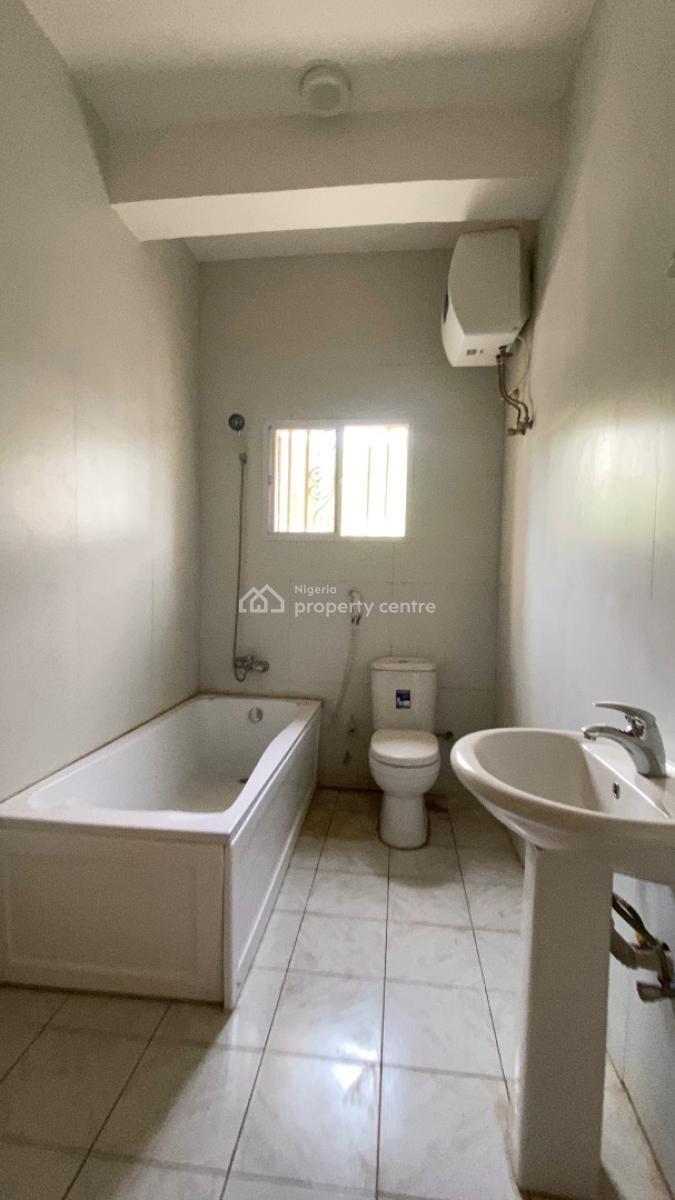 Spacious 4 Bedroom Terrace Duplex + Bq  Guzape, Guzape, Guzape District, Abuja, Terraced Duplex for Sale