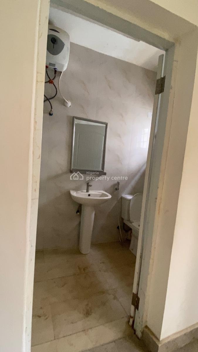 Spacious 4 Bedroom Terrace Duplex + Bq, Guzape District, Abuja, Terraced Duplex for Sale
